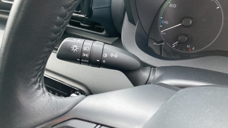 Toyota Yaris 1.5 Hybrid Icon 5dr CVT Hybrid Hatchback